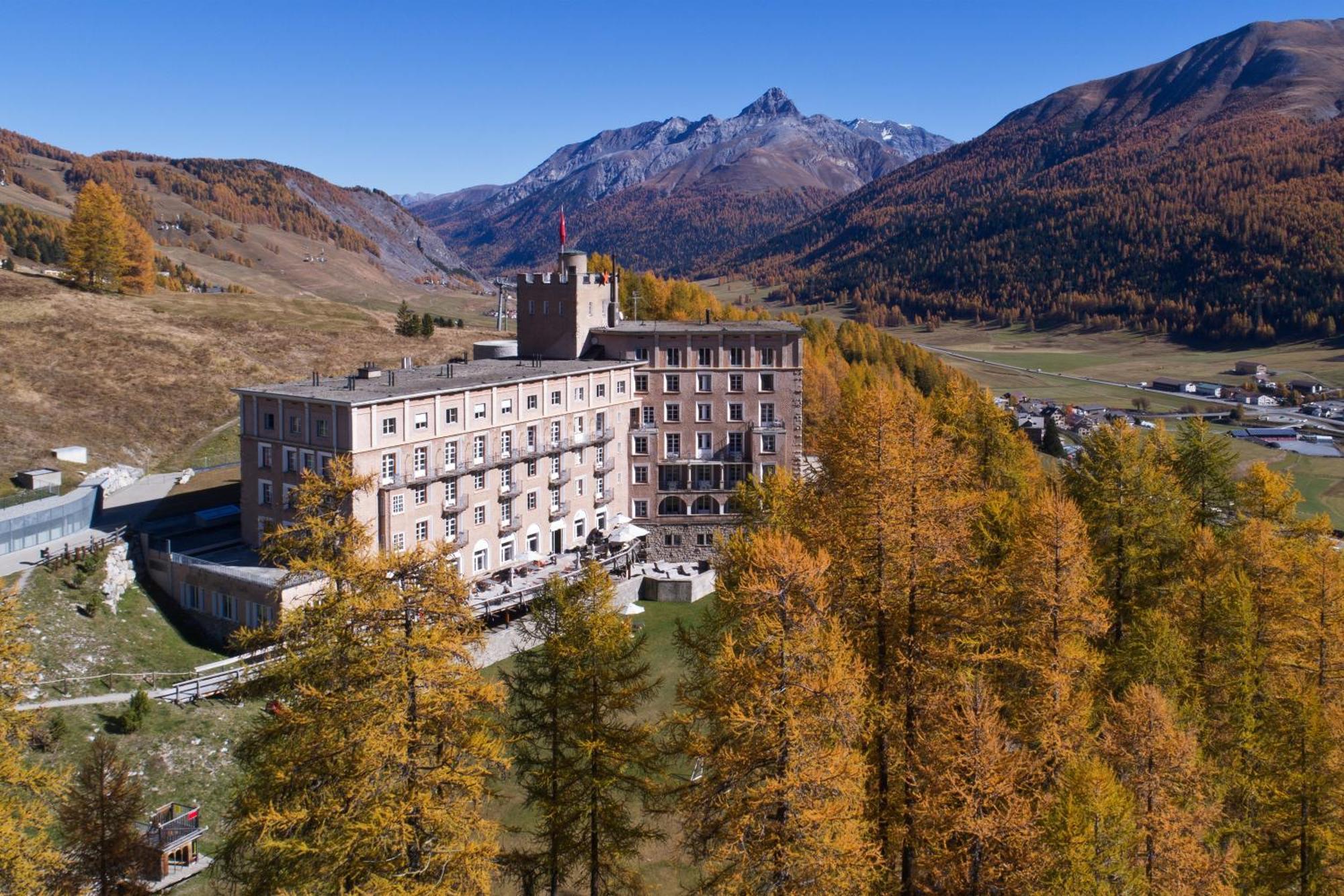 Hotel Castell Zuoz Exterior photo