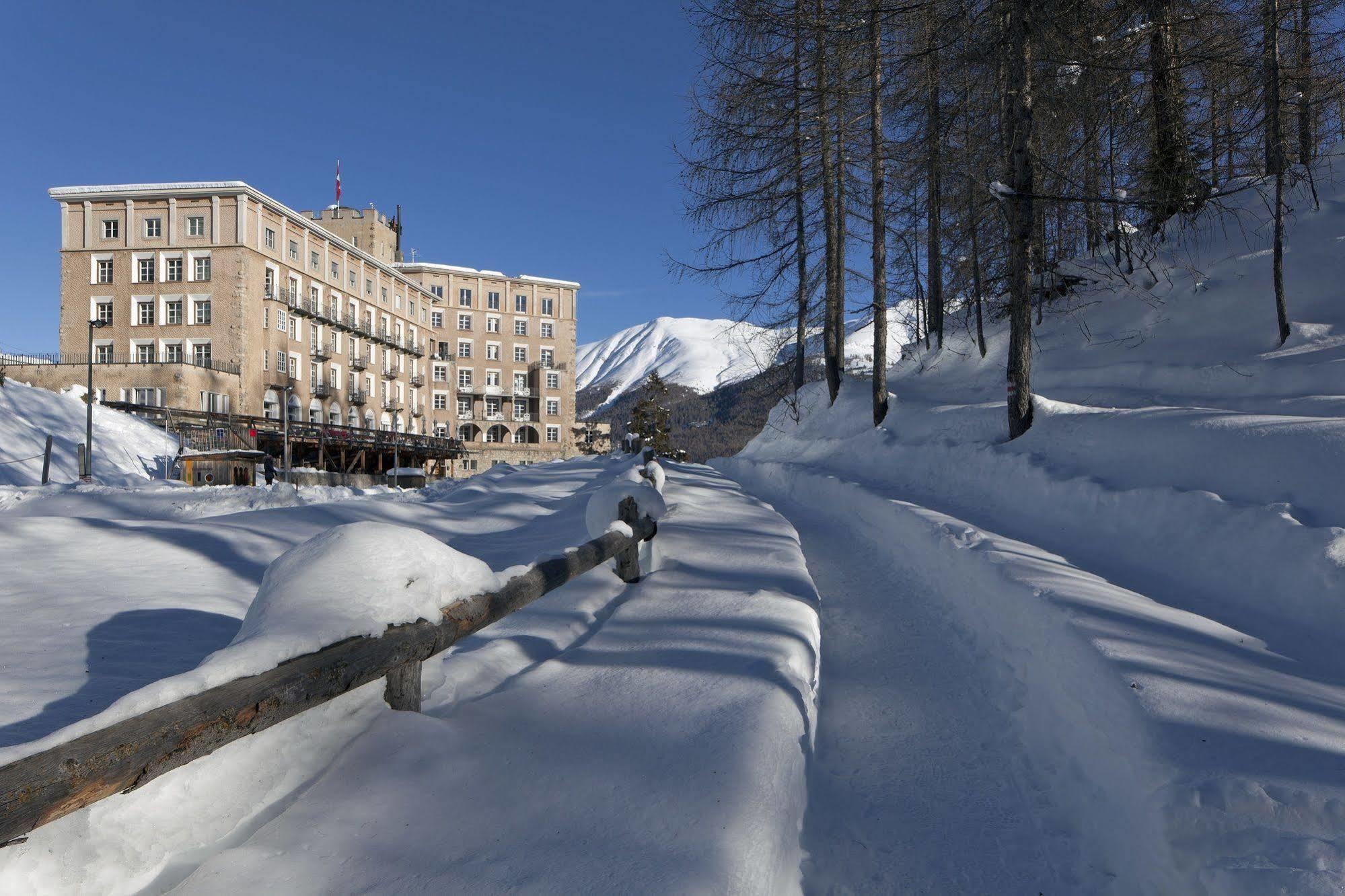 Hotel Castell Zuoz Exterior photo