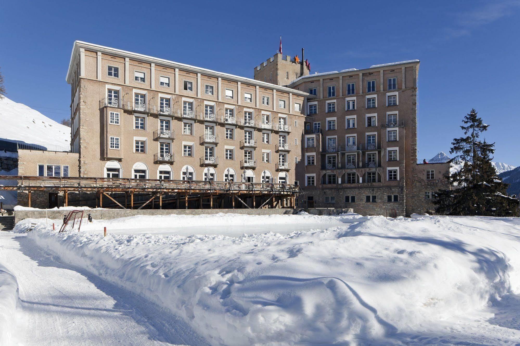 Hotel Castell Zuoz Exterior photo